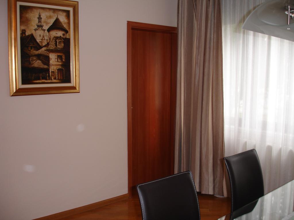 Apartment Ina Zagreb Zimmer foto
